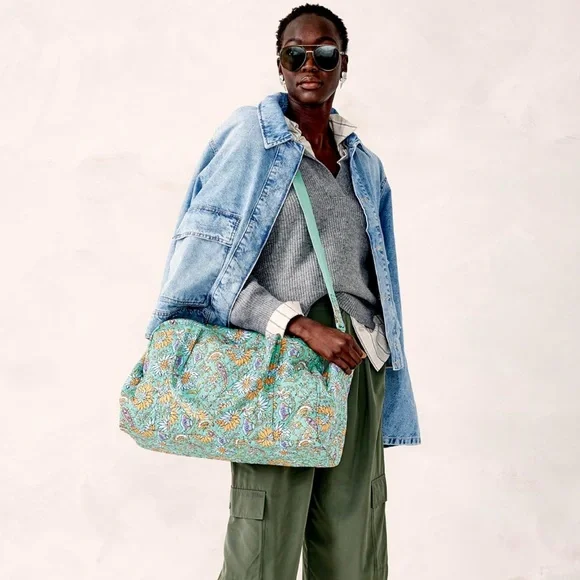 NWOT Vera Bradley Miramar Weekender (Gemstone Paisley) - Picture 6 of 6